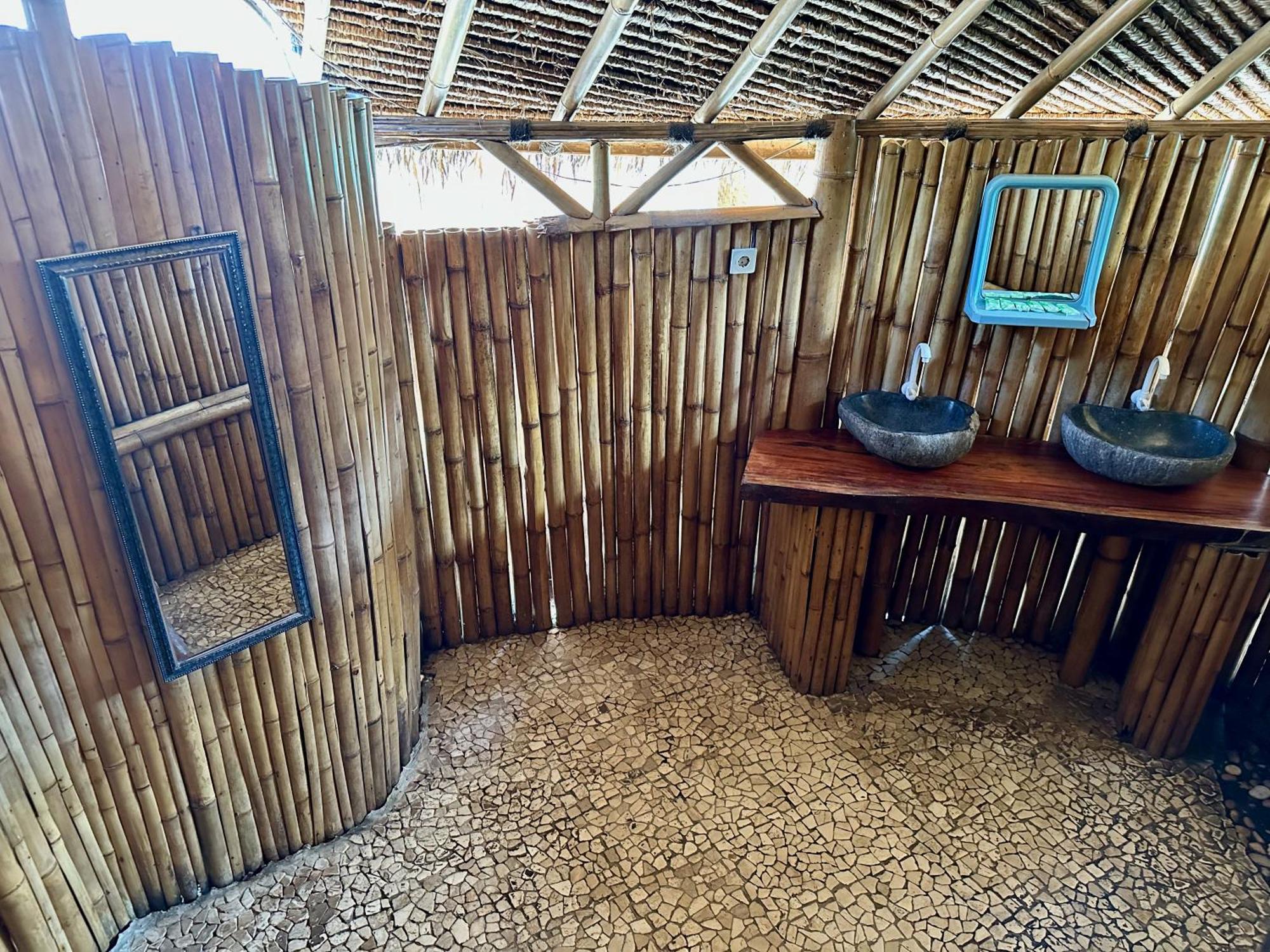 Begadang Hotel Gili Air Phòng bức ảnh