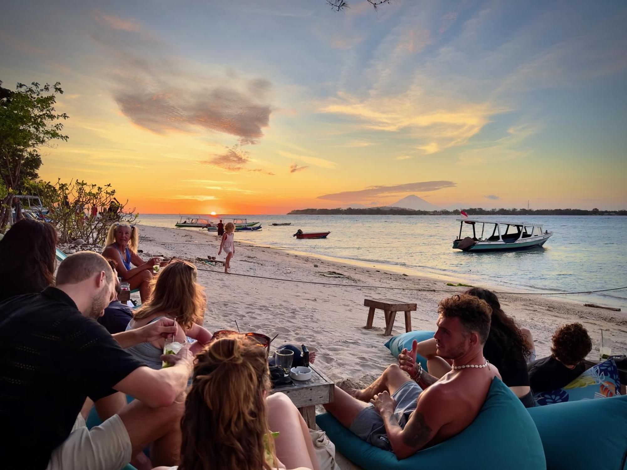 Begadang Hotel Gili Air Ngoại thất bức ảnh